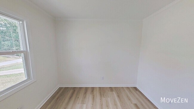 Building Photo - 206 Plaza Dr
