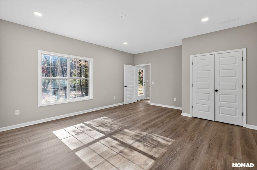 Building Photo - 1590 Highland Farm Dr