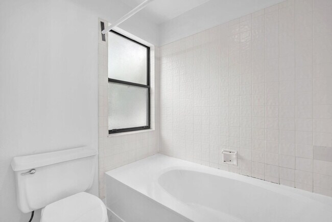 Building Photo - 12970 Dartford Trail