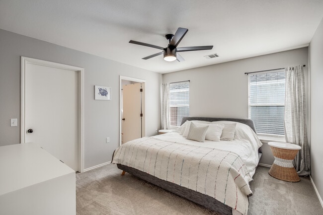 Building Photo - 5615 Steven Creek Way