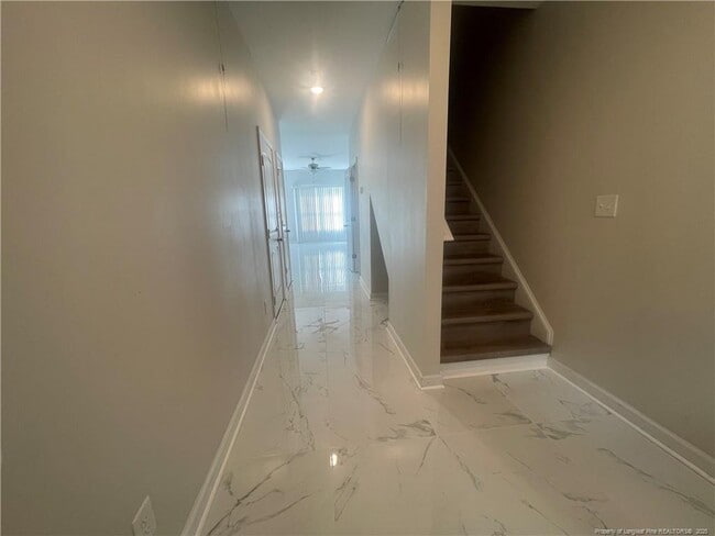 Building Photo - 705 Georgetown Cir