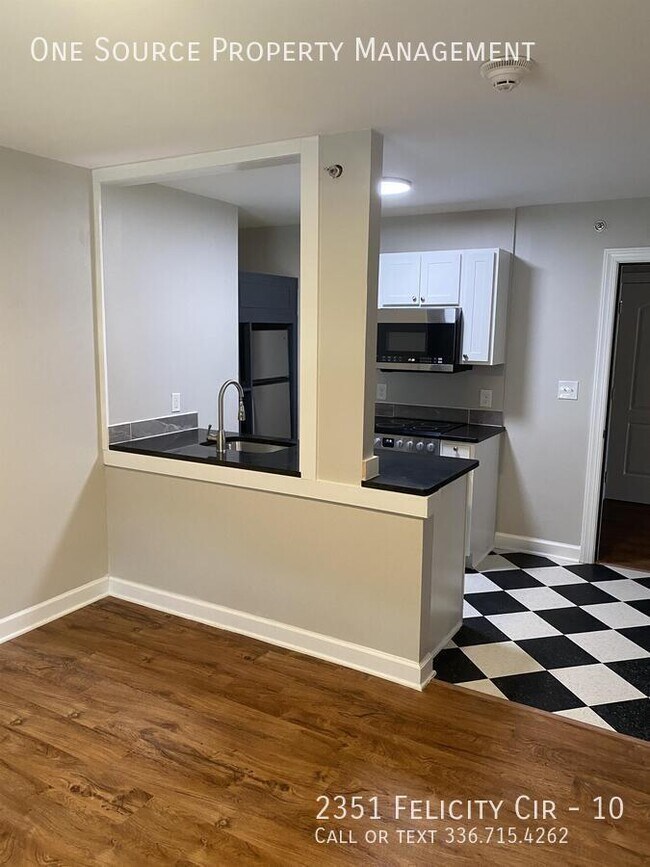 Building Photo - 2351 Felicity Cir