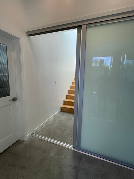 Building Photo - 6539 West Blvd