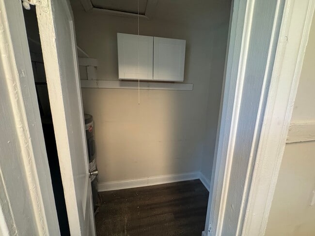 Building Photo - Adorable home in heart of Thomson