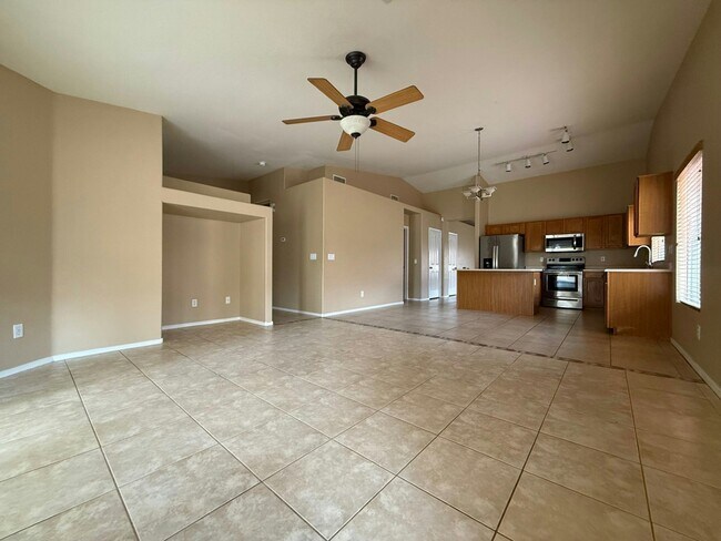 Building Photo - 3625 E Thunderheart Trail