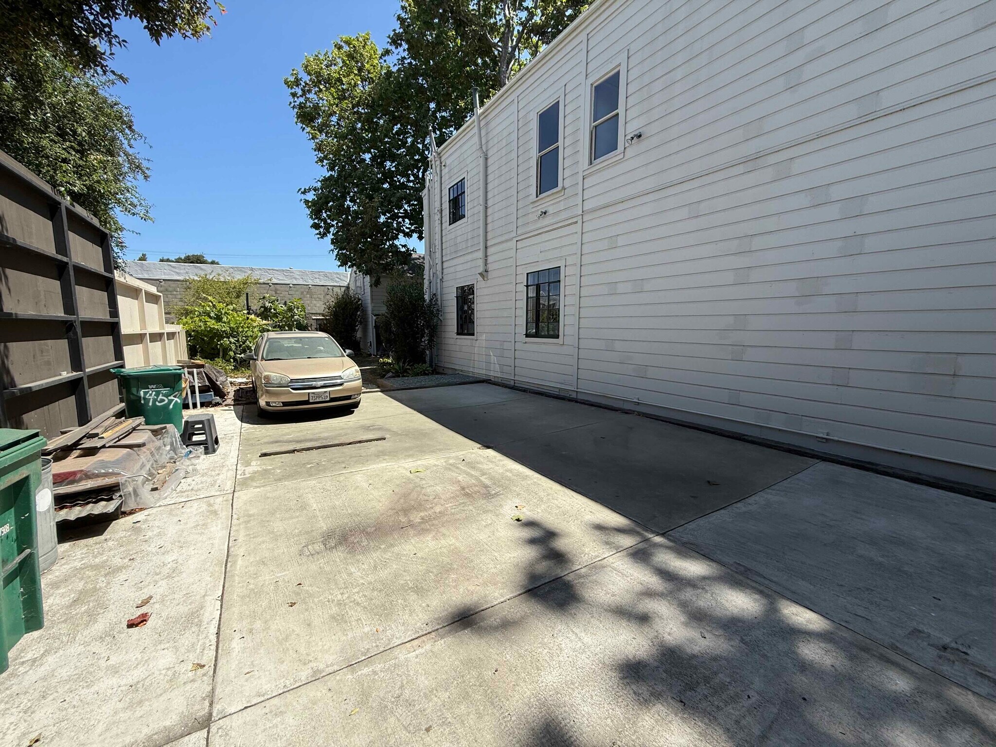 Building Photo - 1450 12th St
