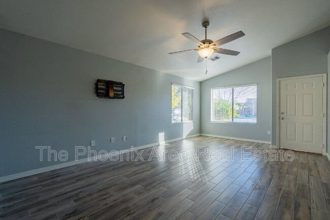 Building Photo - 1362 N McKenna Ln