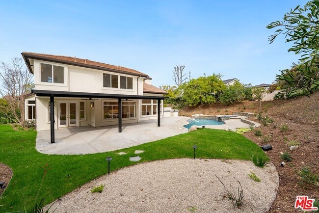 Building Photo - 18500 St Moritz Dr