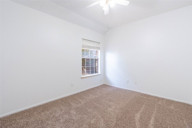 Building Photo - 904 Westminister Ave