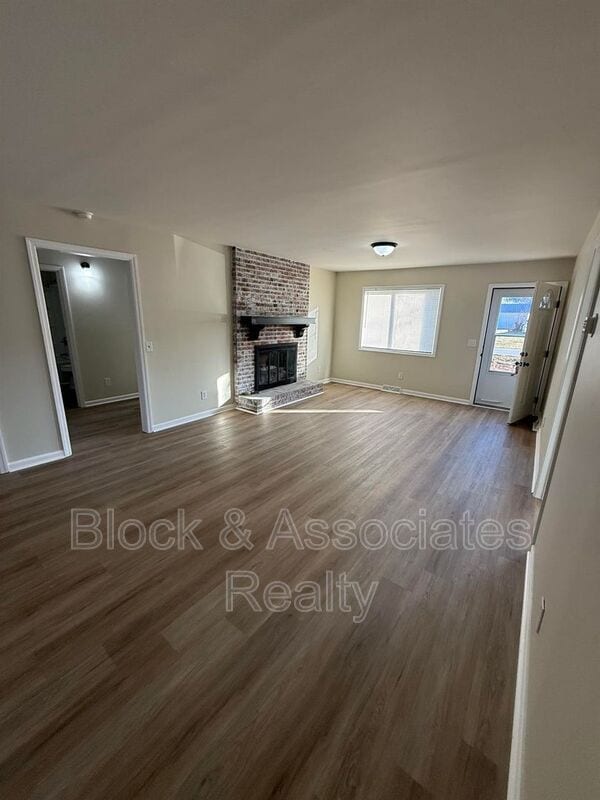 Building Photo - 824 Fermer Rd