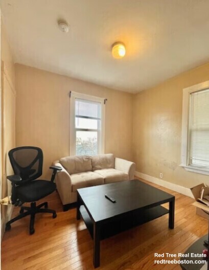 Unit 2 - 6 Eldora St