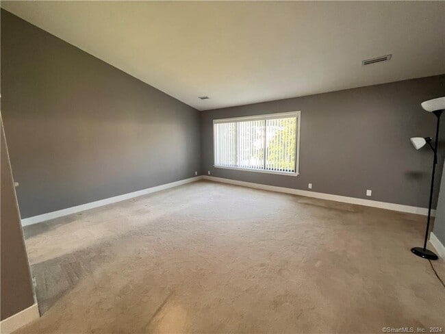 Building Photo - 60 Olcott Way