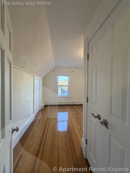 Building Photo - 94 Morrison Ave