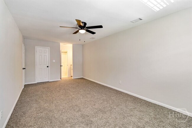 Building Photo - 108 Port Dr