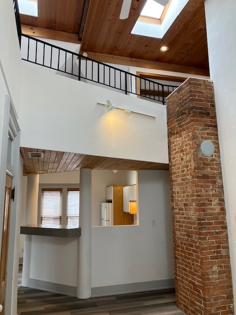 Exposed brick detail - 916 N Church St