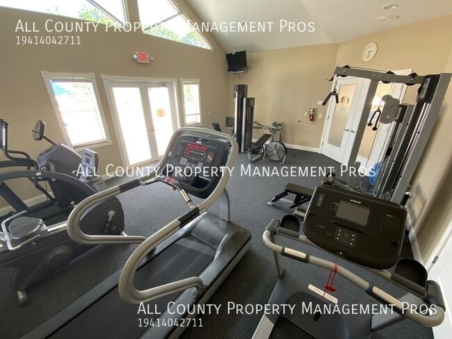 Building Photo - 5207 Manorwood Dr