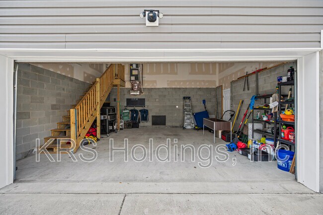 Building Photo - 9553 14th Bay St