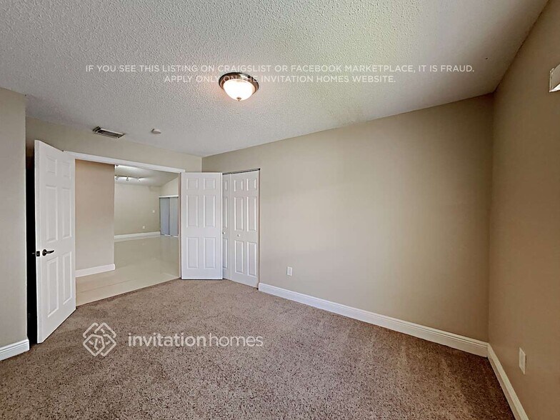 Building Photo - 1001 NW 125th Terrace