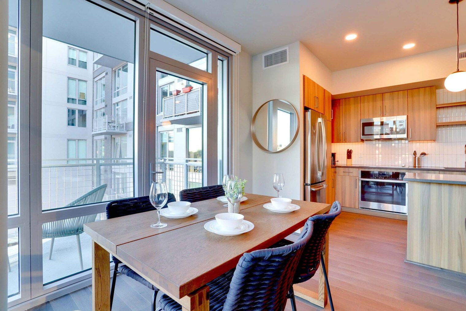 Building Photo - 1122 N Hudson St