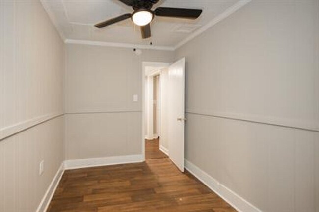 Building Photo - 1347 Bailey Ave