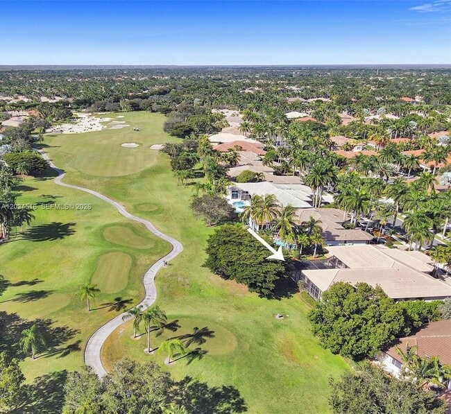 Building Photo - 2501 Poinciana Dr