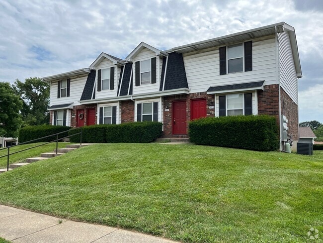 Building Photo - 2489 Falcons Way