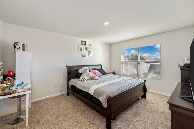 Building Photo - 4735 Airmen Dr