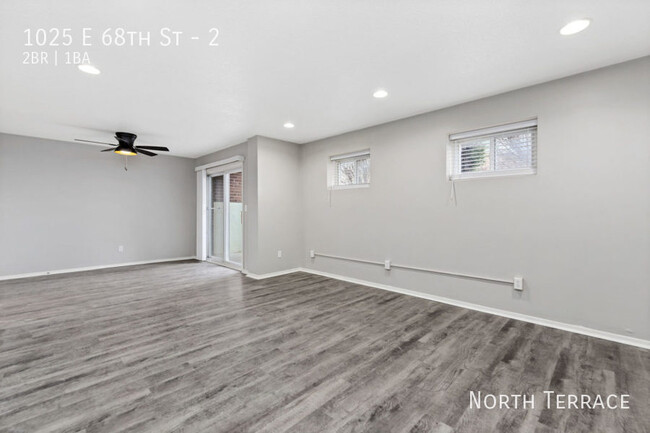 Building Photo - 1025 E 68th St