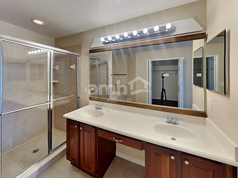 Building Photo - 14801 Braywood Trl