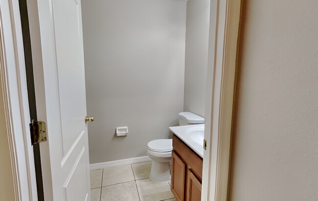 Building Photo - 906 Summit Ash Ct