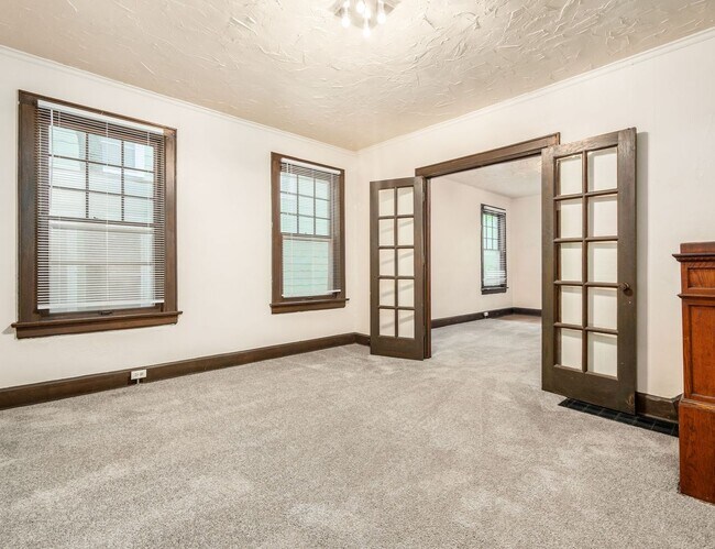 Building Photo - 2086-2090 N 4th St