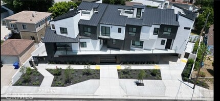 Building Photo - 4036 Rosemont Ave