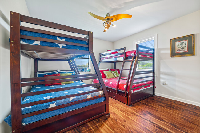 Third bedroom is complete with 2 bunkbeds (Full bottoms - Twin tops) - 1090 Quail Trl