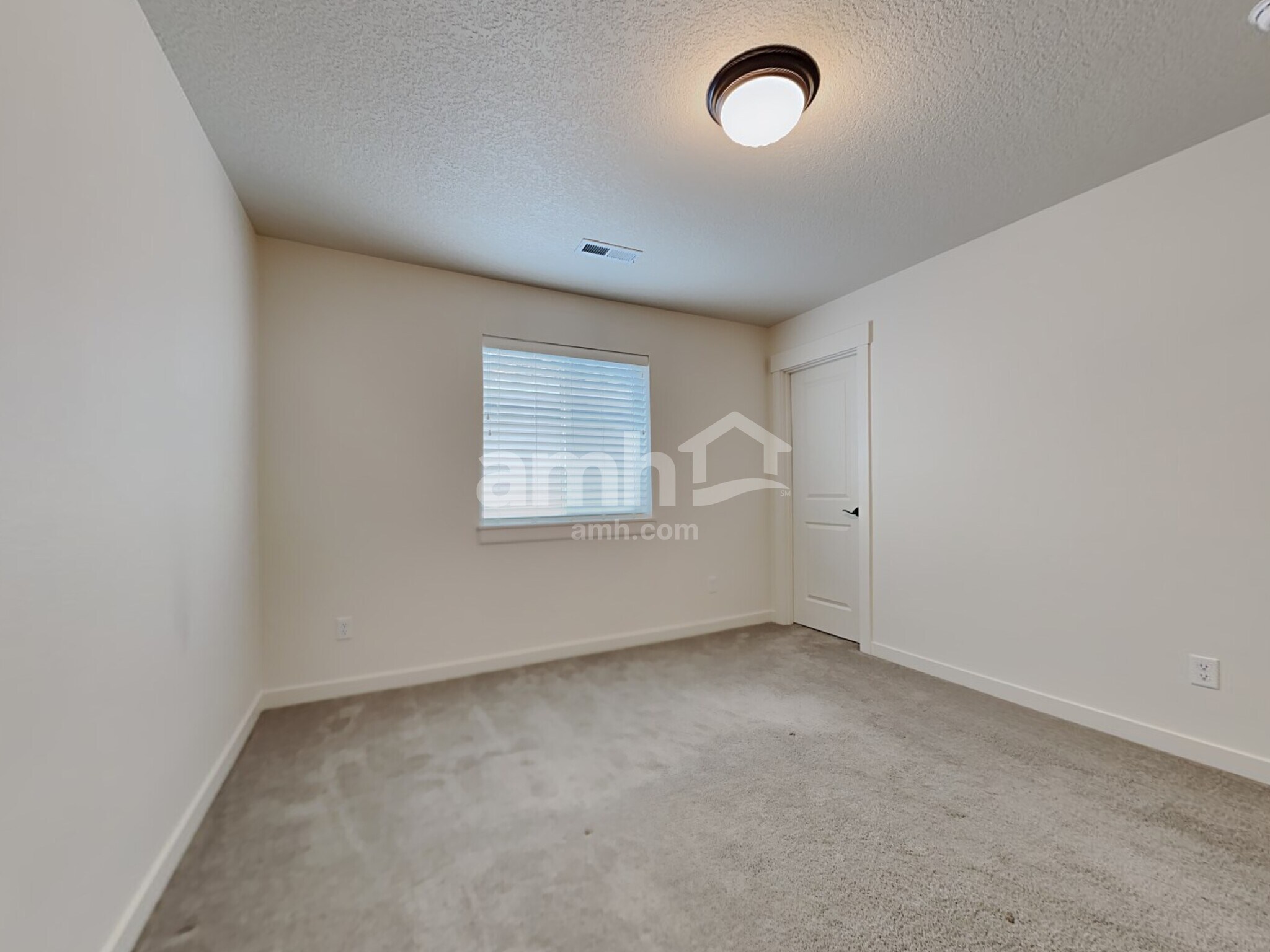 Building Photo - 7029 S 11th St