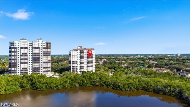 Building Photo - 8990 Bay Colony Dr