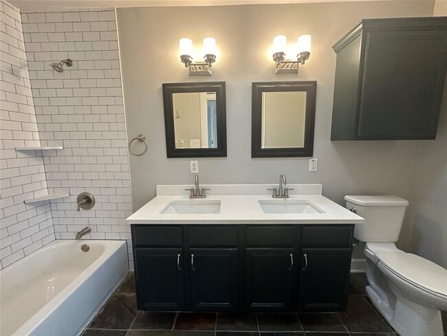 Building Photo - 5513 Avenue F