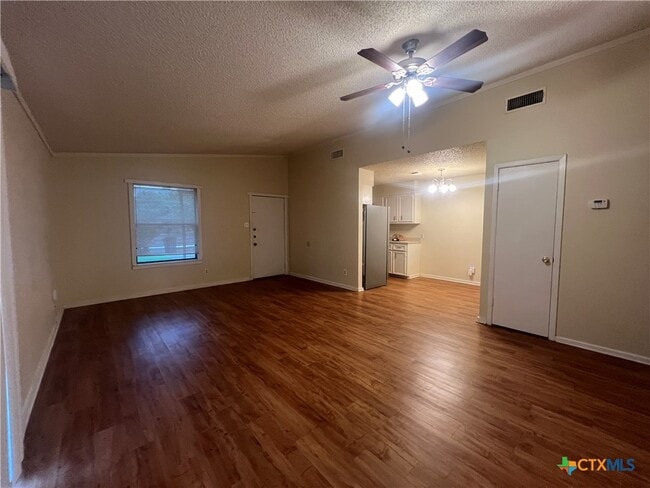 Building Photo - 1524 Shannon Cir