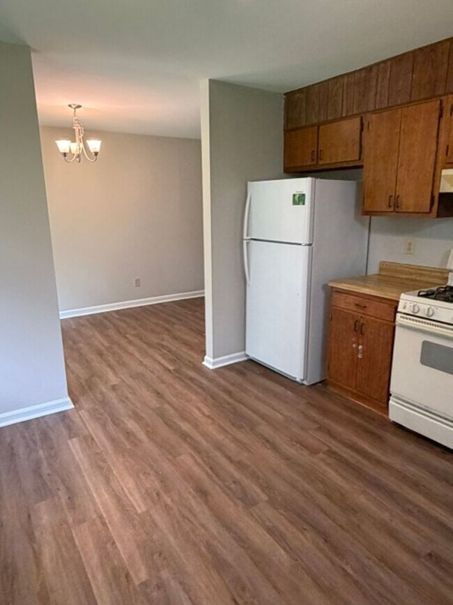 Building Photo - 6702 Woodthrush Dr