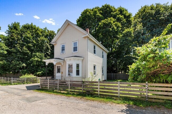 Building Photo - 17 Holworthy Pl