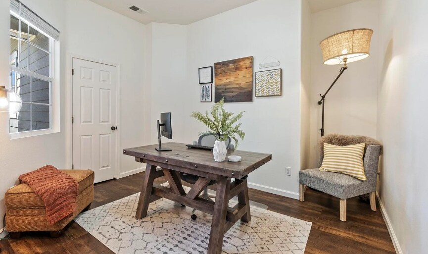 Building Photo - 10345 Coyote Creek Dr