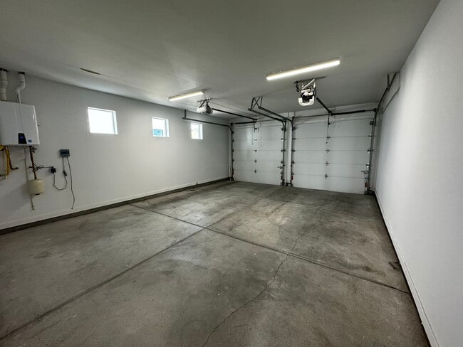 Building Photo - 844 Tijeras Ave NW