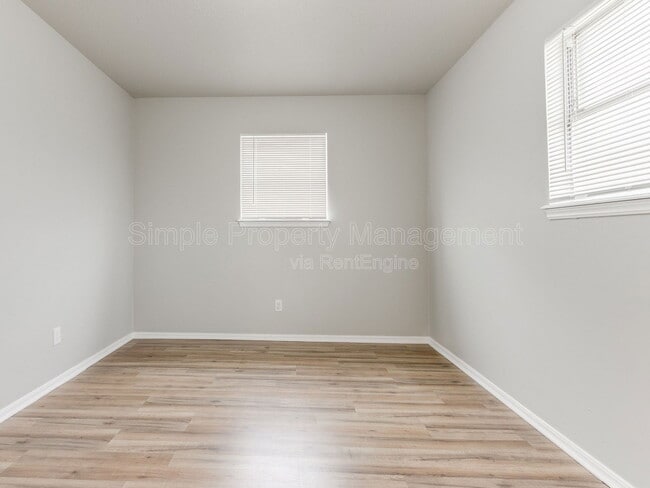 Building Photo - 7432 NW 27th St