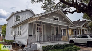 Building Photo - 2839 Palmer Ave