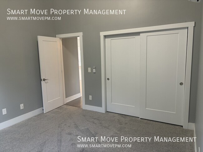 Building Photo - 2311 S Gekeler Ln