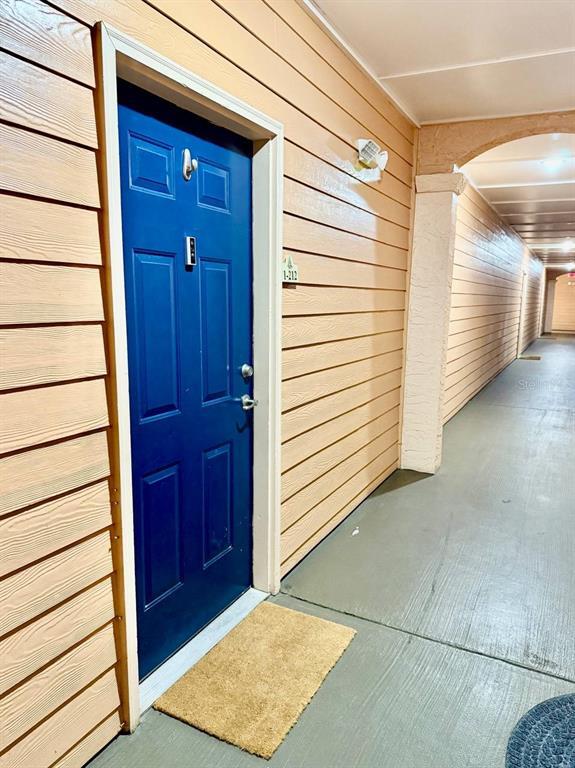 Building Photo - 5000 Culbreath Key Way