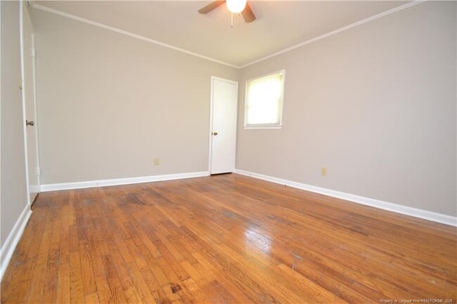Building Photo - 717 Friar Tuck Rd