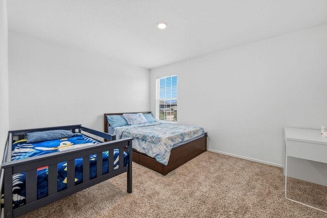 Building Photo - 1733 Catahoula Dr