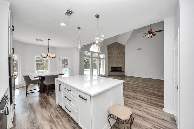 Building Photo - 11207 Satin Tail Ln