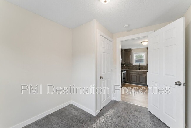 Building Photo - 247 Shadyside Ave