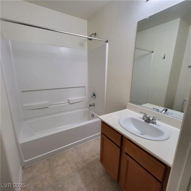 Building Photo - 9282 Keystone Ridge Ave